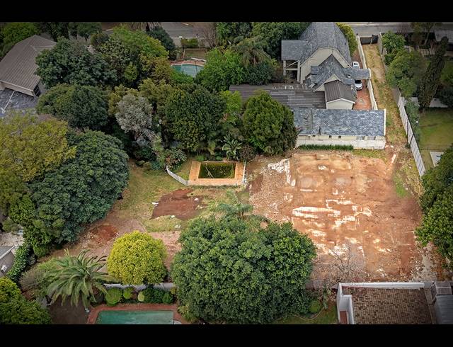 1,828M² VACANT LAND FOR SALE IN GLENHAZEL